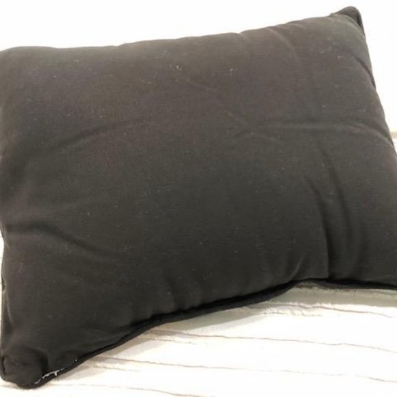 🔴 Last One - NEW & Vintage - NASCAR Dale Earnhardt #3 Tapestry Woven Pillow - Picture 3 of 4